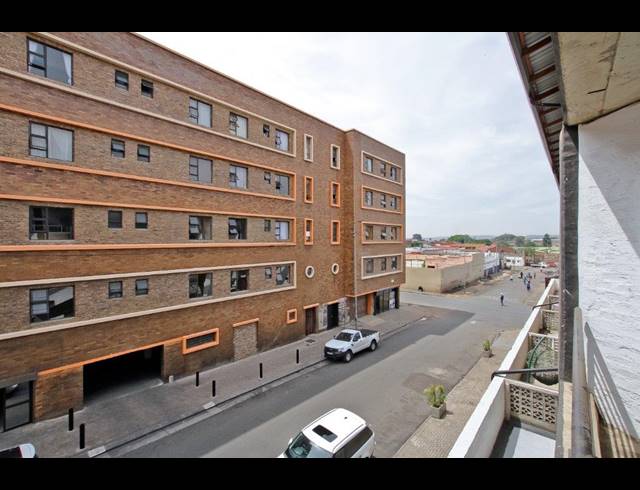 0.5 BEDROOM APARTMENT FOR SALE IN MABONENG